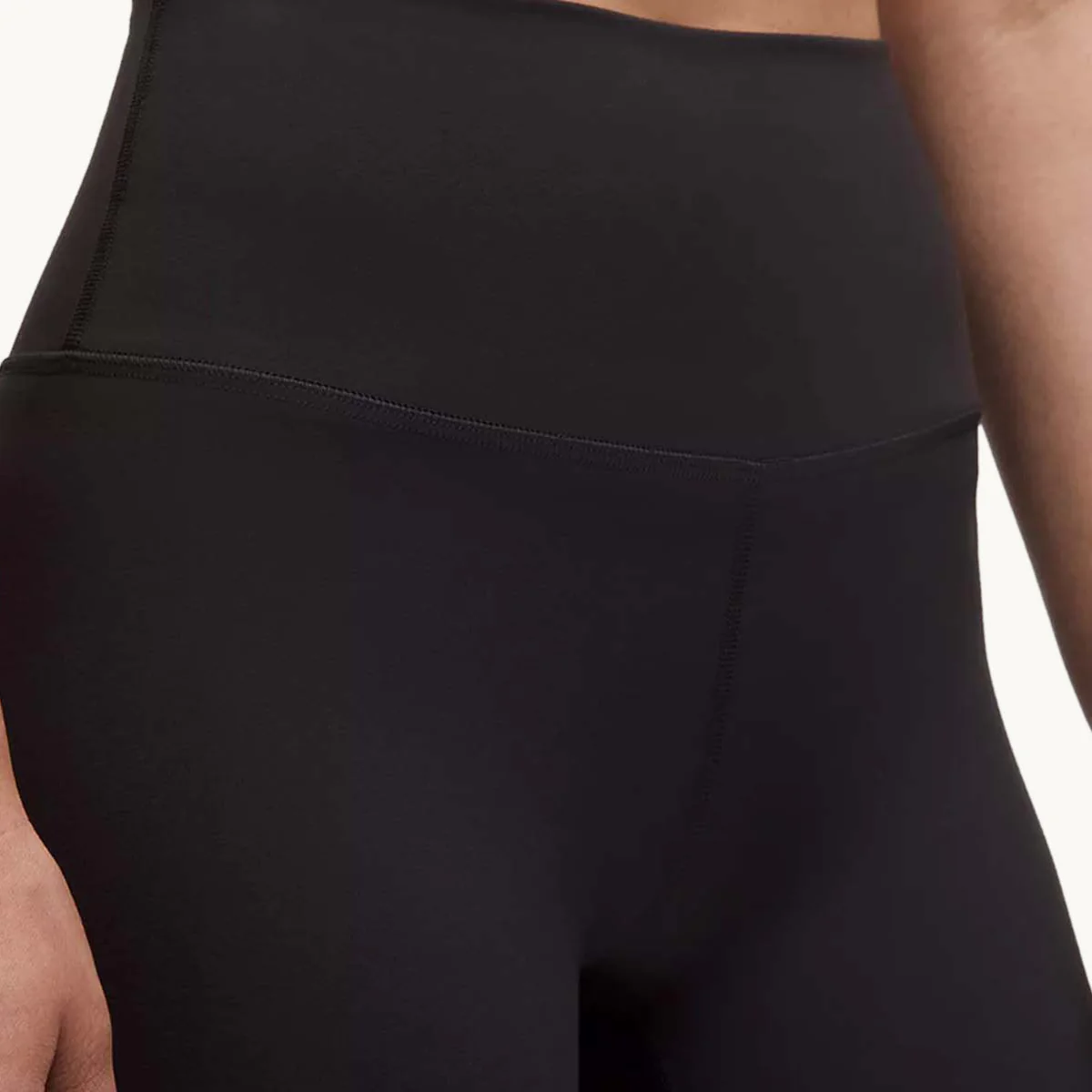 PVOLVE x Lululemon Align Pant 28" - Image 4