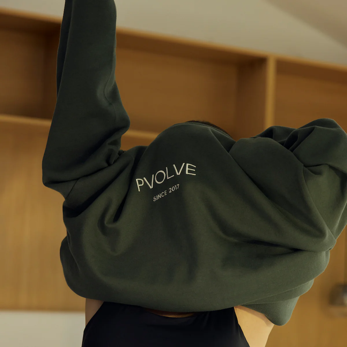 The Heritage Crewneck Sweatshirt - Image 4